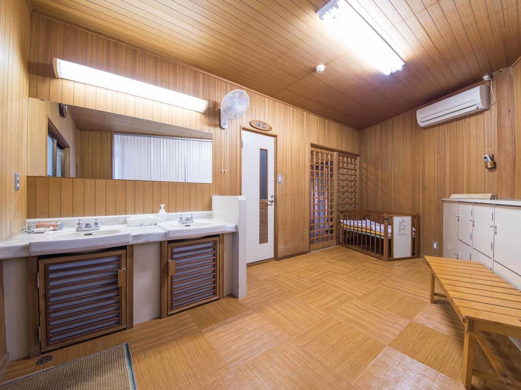 Hotel Tokiwaso à Miyakonojō Extérieur photo