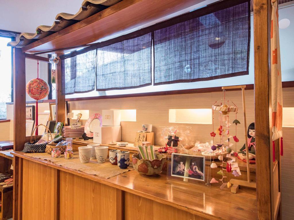 Hotel Tokiwaso à Miyakonojō Extérieur photo